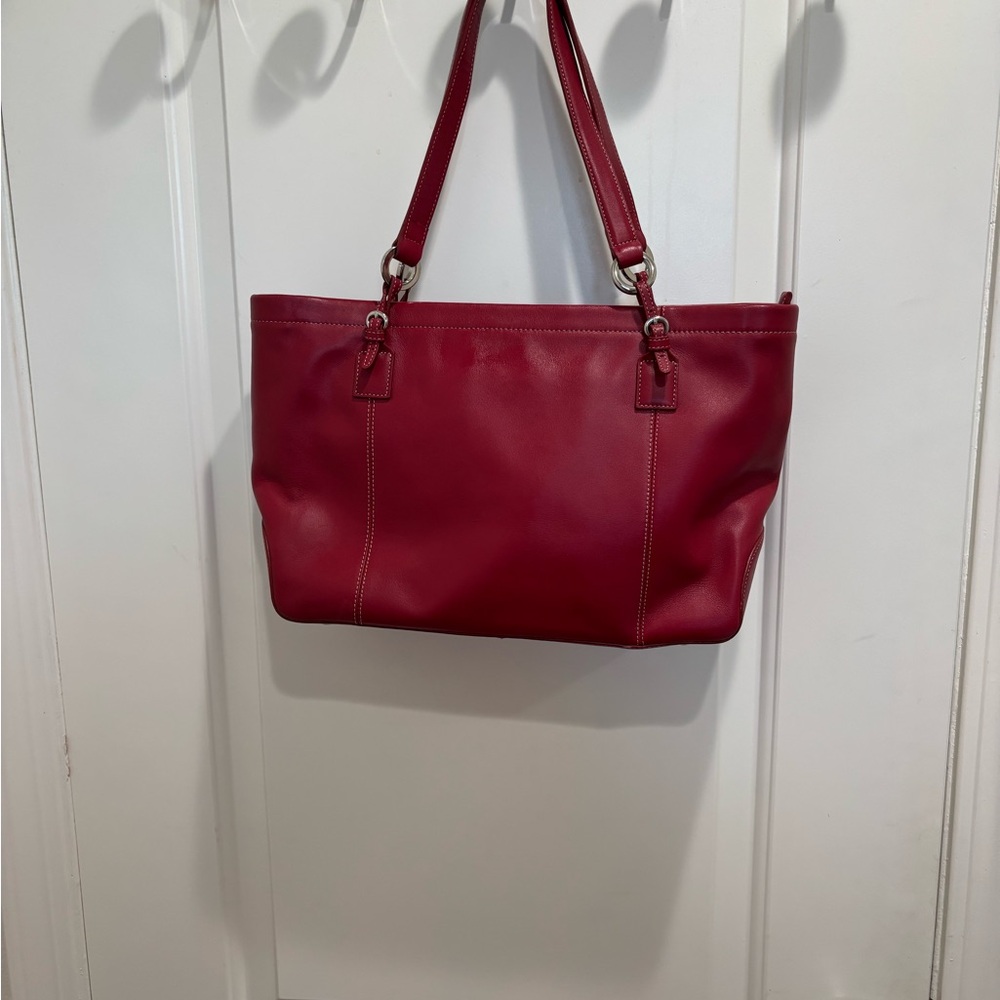 Elegant Red Leather Tote Bag